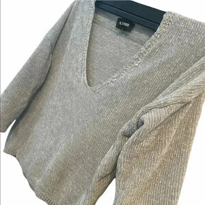 Express grey ribbed knit v-neck sweater‎ size XS